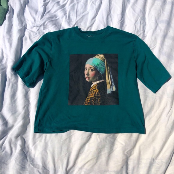 Girl With a Pearl Earring t-shirts - Picture 2 of 4